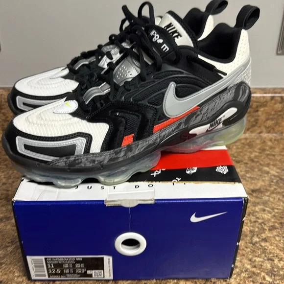 Nike Air VaporMax EVO Men's - Picture 1 of 9